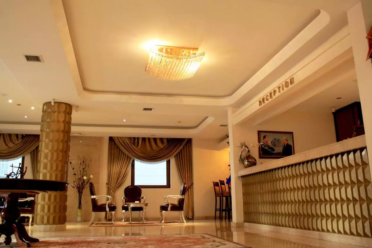 ATROPAT_SHABAVIZ (12).jpg